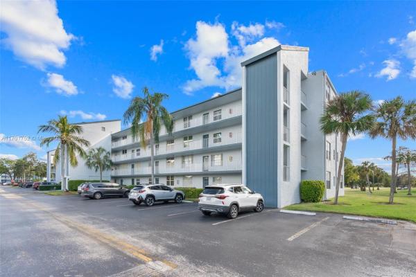 Palm Springs 2, 7690 NW 18th St #207, Margate, Florida 33063, image 1