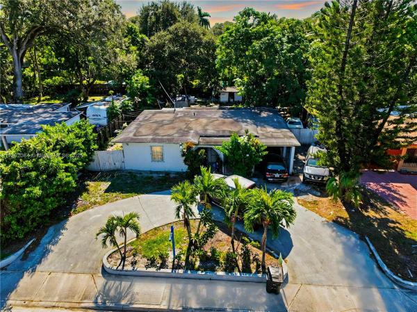 440 NE 135th St, Miami, Florida 33161, image 1
