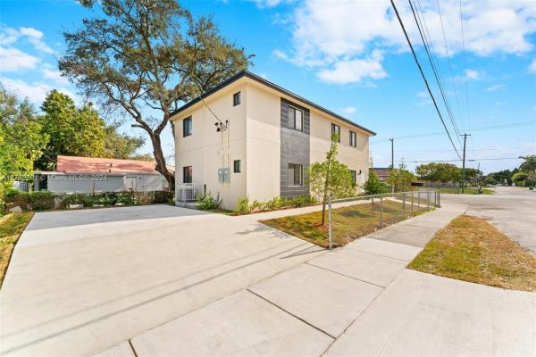 17th Avenue Manor, 1999 NW 46th St, Brownsville, Florida 33142, image 3