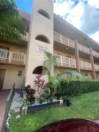Sunrise Lakes 3, 9540 Sunrise Lakes Blvd #107, Sunrise, Florida 33322, image 1