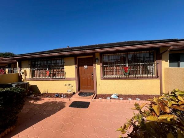 Walden Pond, 14733 SW 85th Ter, Kendall West, Florida 33193, image 1