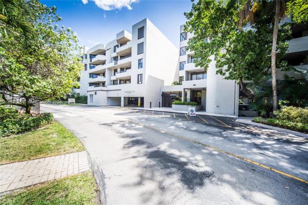 Botanica At Key Colony, 101 Crandon Blvd #367, Key Biscayne, Florida 33149, image 1