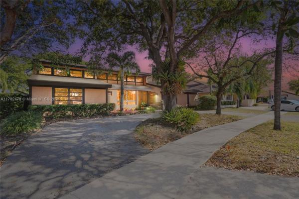 Lindgren West, 12841 SW 117th St, The Crossings, Florida 33186, image 1