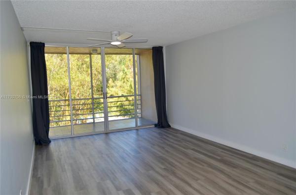 Live Oak Of Pine Island Ridge, 9410 Live Oak Pl #304, Davie, Florida 33324, image 1