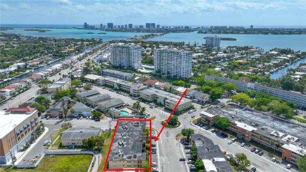 Sutton House, 1885 NE 121st St #25, North Miami, Florida 33181, image 1