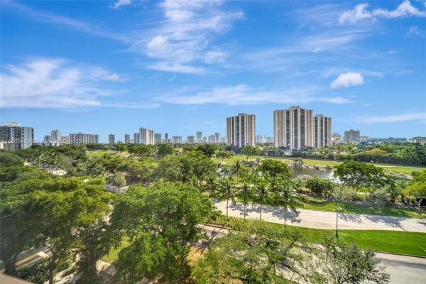 Biscaya, 20500 W Country Club Dr #817, Aventura, Florida 33180, image 1