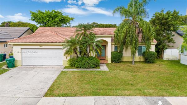 Munne Royal Homes, 19950 Cutler Ct, Cutler Bay, Florida 33189, image 1