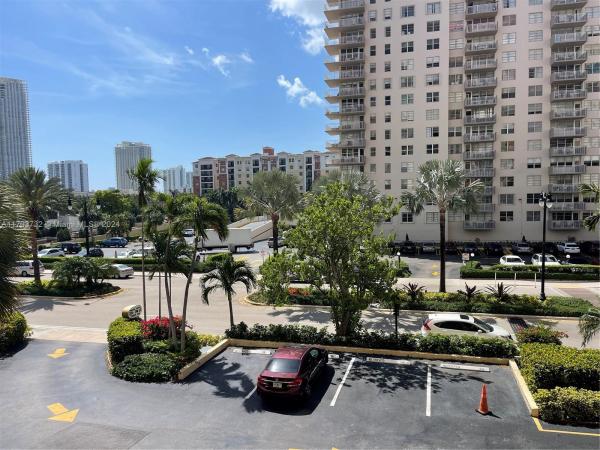 Winston Towers 200, 251 174th St #211, Sunny Isles Beach, Florida 33160, image 1