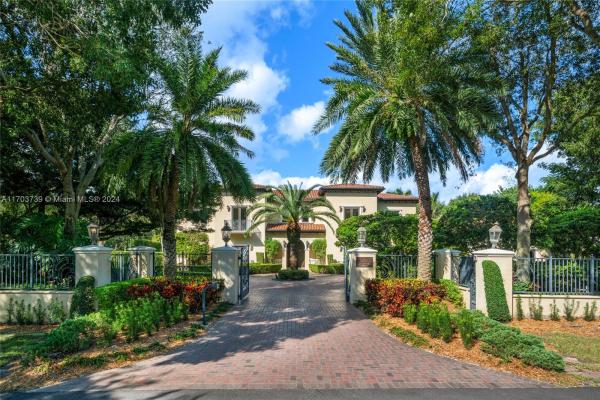 Town & Ranch Estates, 5935 Moss Ranch Rd, Pinecrest, Florida 33156, image 1