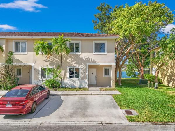 Weitzer Serena Lakes Townhomes, 17372 SW 139th Ct, Richmond West, Florida 33177, image 1