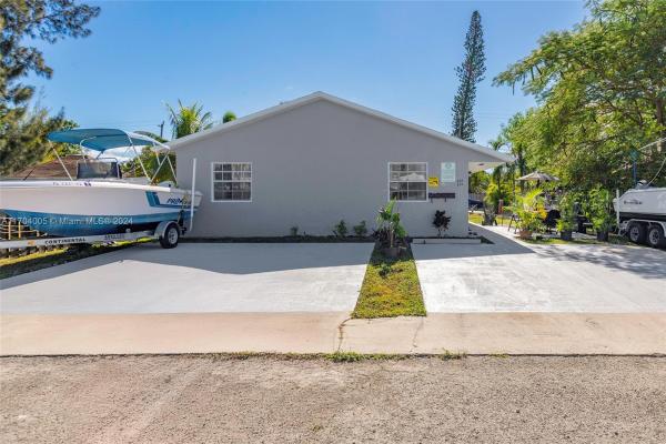 North Hollywood, 235 SW 12th St, Dania Beach, Florida 33004, image 2