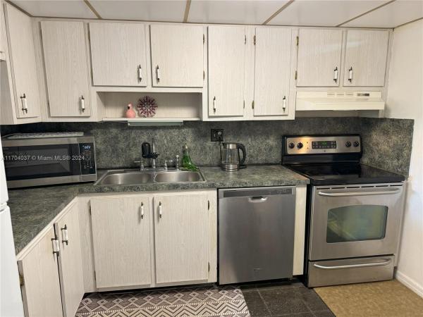 Royal Park Gardens 1, 6570 Royal Palm Blvd #206J, Margate, Florida 33063, image 1
