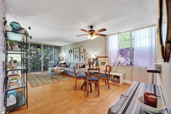 Tangerine Of Pine Island Ridge, 9430 Tangerine Pl #207, Davie, Florida 33324, image 1