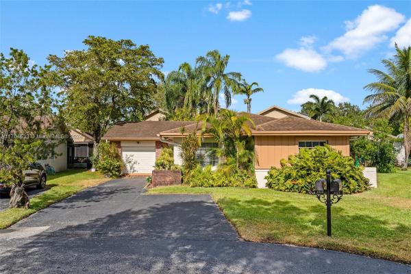 Nova Village, 2269 Nova Village Dr, Davie, Florida 33317, image 1