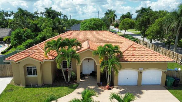 13282 SW 206th Ter, Unincorporated Dade County, Florida 33177, image 3