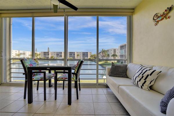 Meadowbrook Lakes, 1025 SE 3rd Ave #208, Dania Beach, Florida 33004, image 1