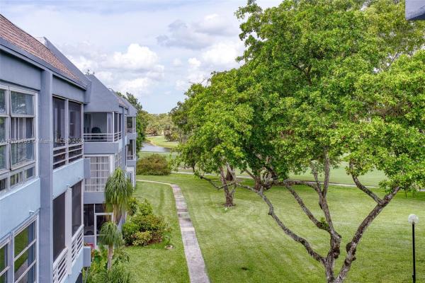 Sands Point, 8331 Sands Point Blvd #C306, Tamarac, Florida 33321, image 1