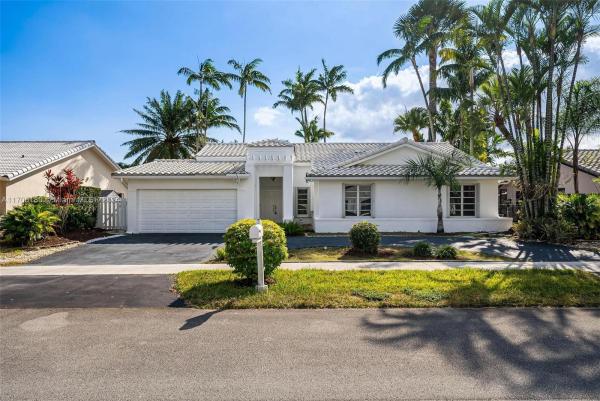 Dadeland Park, 8490 SW 83rd St, Glenvar Heights, Florida 33143, image 1