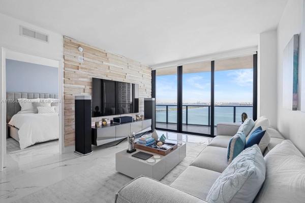 Icon Bay, 460 NE 28th St #3205, Miami, Florida 33137, image 1