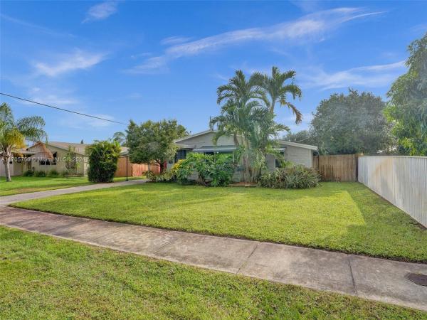 Patterson Park, 5940 NE 2nd Ave, Oakland Park, Florida 33334, image 1