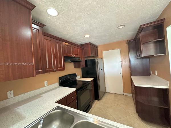 Town Square, 4848 NW 24th Ct #322, Lauderdale Lakes, Florida 33313, image 1