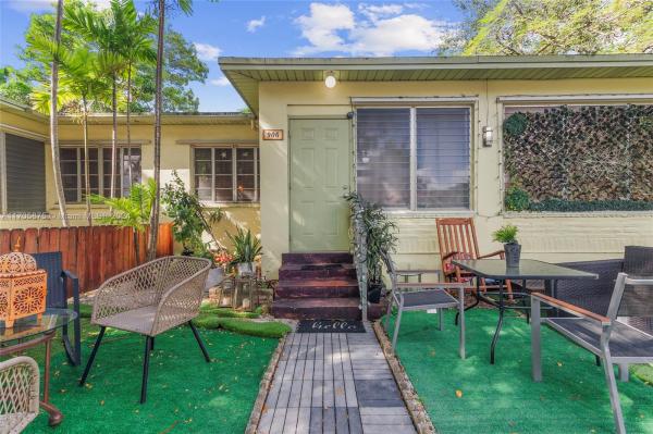 Hollywood South Side, 906 S 19th Ave, Hollywood, Florida 33020, image 1