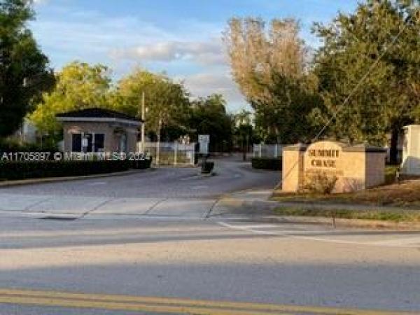 Summit Chase, 8405 NW 8th St #304, Fountainebleau, Florida 33126, image 1