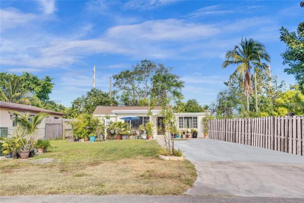 Beverly Park, 6309 Dewey St, Hollywood, Florida 33023, image 1