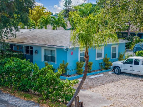 Hollywood Little Ranches, 2302 Taylor St, Hollywood, Florida 33020, image 1