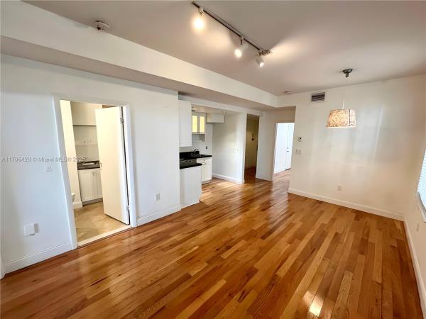 Arvilla, 1117 Euclid Ave #102, Miami Beach, Florida 33139, image 1