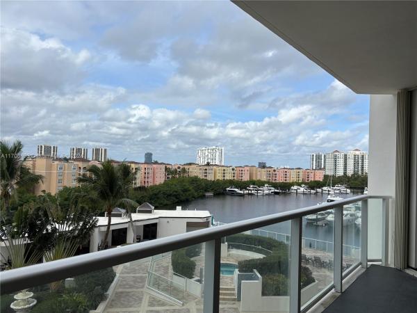 Marina Tower, 19500 Turnberry Way #5C, Aventura, Florida 33180, image 3
