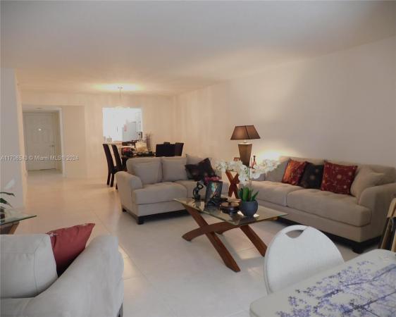 Coral Cove At Coral Lakes, 5749 Gemstone Ct #307, Boynton Beach, Florida 33437, image 2