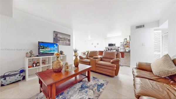 Royal Palm Place At The Hammocks, 10421 SW 157th Pl #206, The Hammocks, Florida 33196, image 1