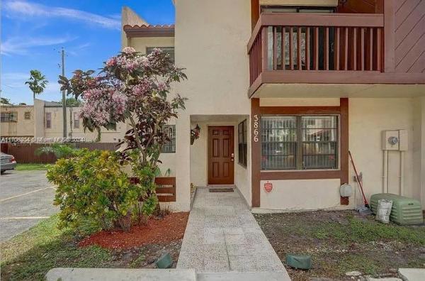 Forest Park Villas, 3866 SW 52nd Ave #3866, Pembroke Park, Florida 33023, image 1