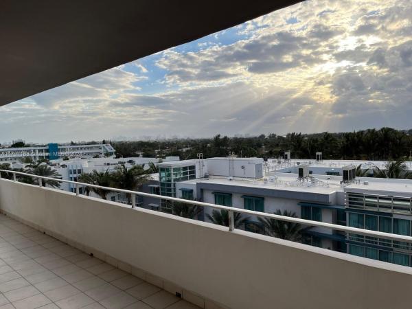 Four Winds, 9225 Collins Ave #712, Surfside, Florida 33154, image 1