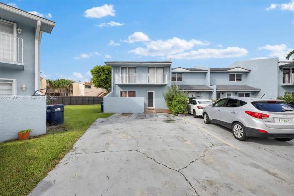 Chateaubleau Villas, 3884 SW 107th Ave #1-7, University Park, Florida 33165, image 1