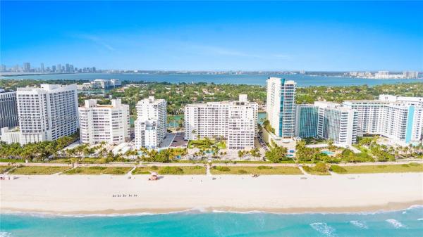 The Carriage Club, 5005 Collins Ave #425, Miami Beach, Florida 33140, image 1