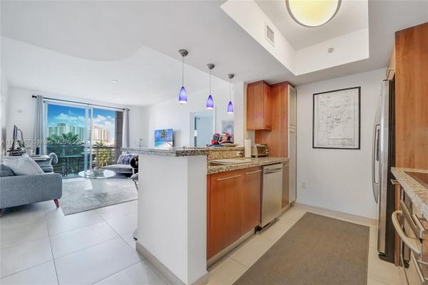 The Cosmopolitan Residences On South Beach, 110 Washington Ave #1617, Miami Beach, Florida 33139, image 1