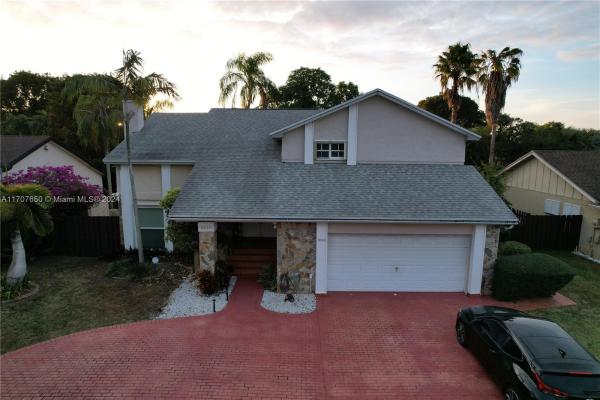 Lakes Of The Meadow, 5510 SW 147th Ct, Kendall West, Florida 33185, image 1
