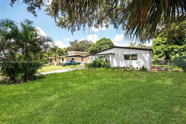 Playland Estates, 5721 Atlanta St, Hollywood, Florida 33021, image 1