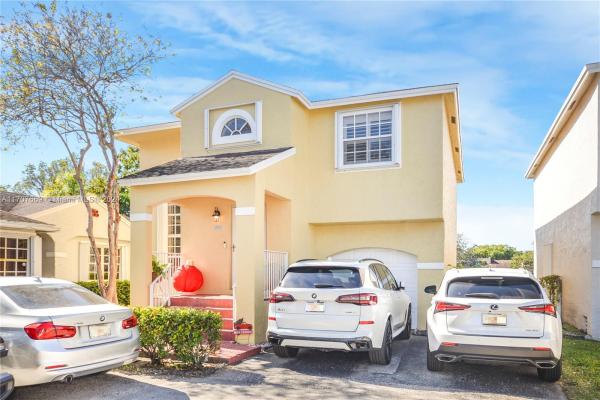 The Provinces Of Pierpointe At Pembroke Lakes, 11981 NW 12th St, Pembroke Pines, Florida 33026, image 1