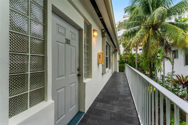 Zen, 1622 Bay Rd, Miami Beach, Florida 33139, image 1