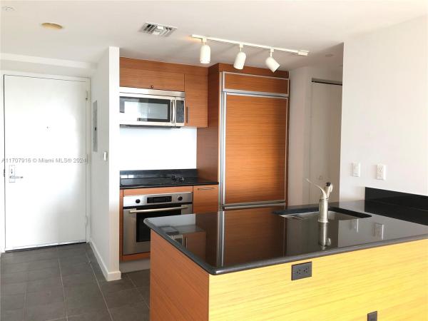 50 Biscayne, 50 Biscayne Blvd #5007, Miami, Florida 33132, image 3