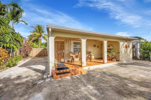 Coral Villas, 6365 SW 33rd St, Coral Terrace, Florida 33155, image 3