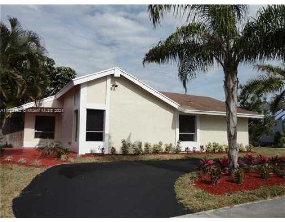 North Lauderdale Village, 8211 SW 4th Pl, North Lauderdale, Florida 33068, image 1