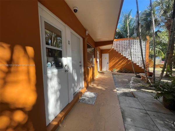 Hideaway, 7901 SW 64 Ave #11, South Miami, Florida 33143, image 1