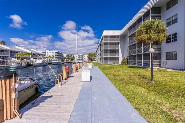 Eden Isles, 3600 NE 170 St #402, North Miami Beach, Florida 33160, image 1