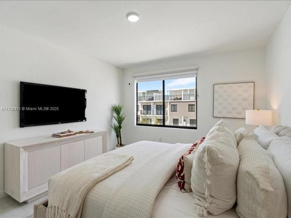 Grandville By ONX, 14539 SW 262nd St, Richmond West, Florida 33032, image 3
