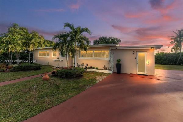 Carol City, 3820 NW 195th St, Miami Gardens, Florida 33055, image 2