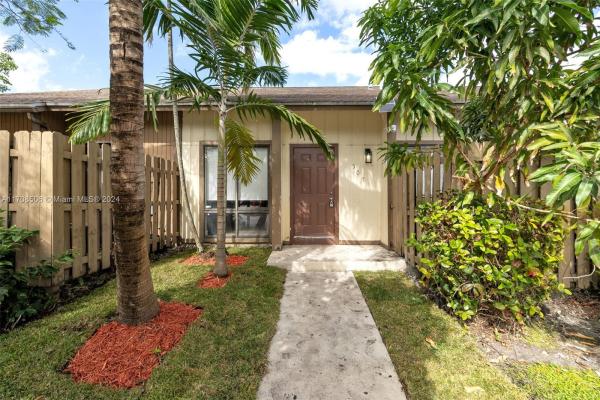 North Pointe At The California Club, 507 NE 210th Ter, Ives Estates, Florida 33179, image 1